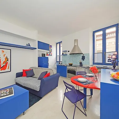 Nelly Apartamento Saló